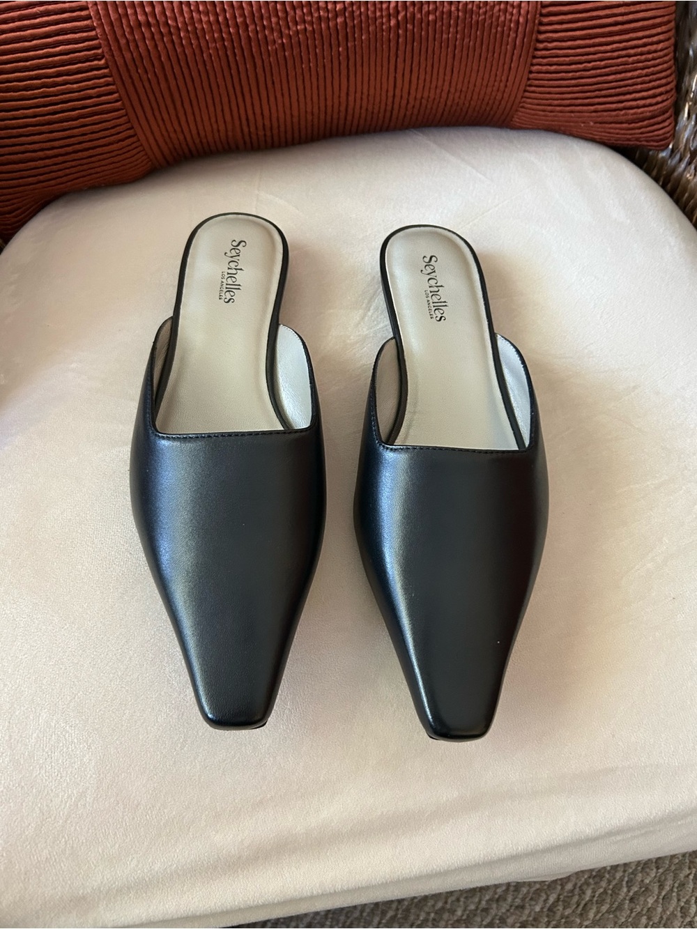 Seychelles Black Leather Square-Toe Slip-On Mules